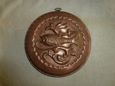 MAGNIFIQUE MOULE EN CUIVRE ETAME DECOR POISSON