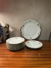 Ensemble de 9 assiettes à dessert et un plat à tarte – F.D. France