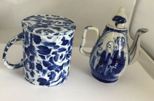 PETITE THEIERE/ TASSE A THE/ CERAMIQUE/ BLANC BLEU/ ANNEES 2000