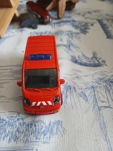 Renault trafic majorette 64 - renault, /64
