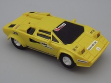 Voiture Countach 5000 pour circuit routier Artin 7.5 volts