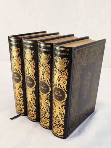 Les essais montaigne en 4 - essais,