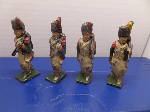 Lot soldats plombs - 4, creux