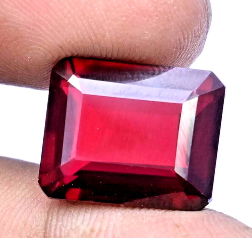 Pierre gemme émeraude rubis - pierre,