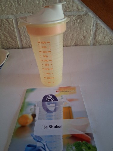 Tupperware shaker 500 - shaker,