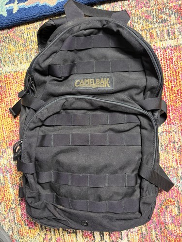 Camelbak black backpack - camelbak,