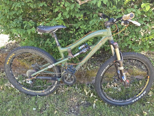 Santa cruz nomad gen - gen, fox