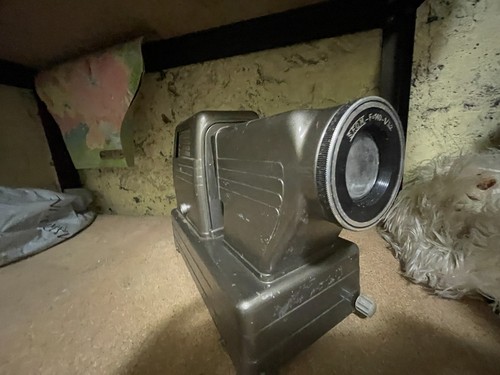 Projecteur diapo ancien - , sfom