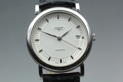 Presque comme neuve - [], montre