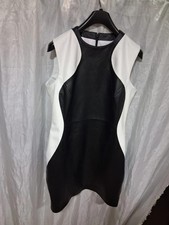 Robe en cuir crop noir et