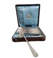 12 fourchettes à huîtres