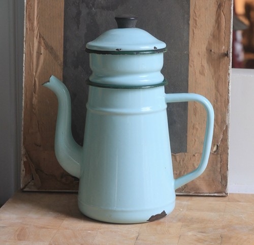 Ancienne cafetière tôle - cafetiÈre, tÔle 