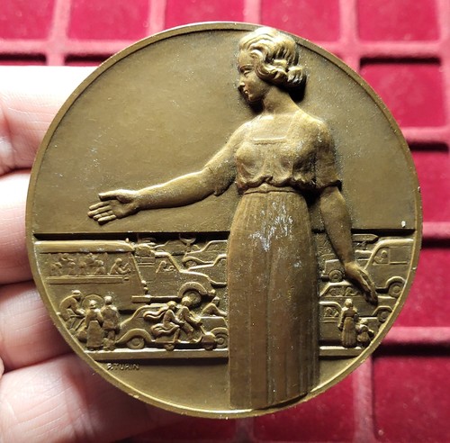 117 médaille la - ~,