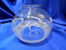 Globe ancien en verre pour lampe pétrole, suspension ou électrique.. REF 6840