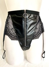 culotte T44/46 faux latex noir