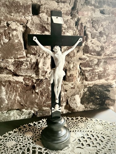 Crucifix bois biscuit - et,