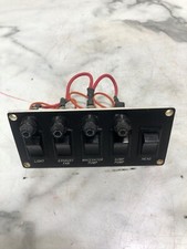 88 Wellcraft st Tropez 32 Bateau Interrupteur Fusible Board Panneau Pompe Léger