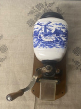 Ancien moulin à café murale