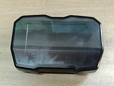 UN COMPTEUR TABLEAU DE BORD