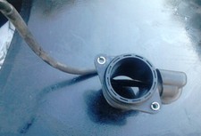 boitier papillon  Peugeot 206 2l hdi de 2002,90 cv