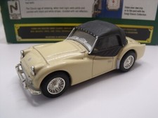 ref N.1 - 1/43 - CORGI - D738 - TRIUMPH TR 3A SOFT TOP
