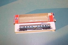 LIMA  Voiture UIC 1ère Classe  SNCF  échelle N + boite   32 0329