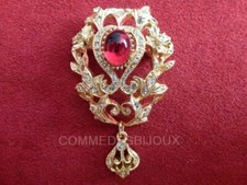 Broche "Néo Classique style
