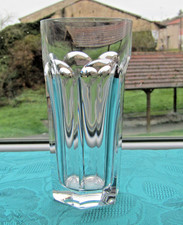 Grand gobelet en cristal de Baccarat du modèle Harcourt 14,2 cm signé