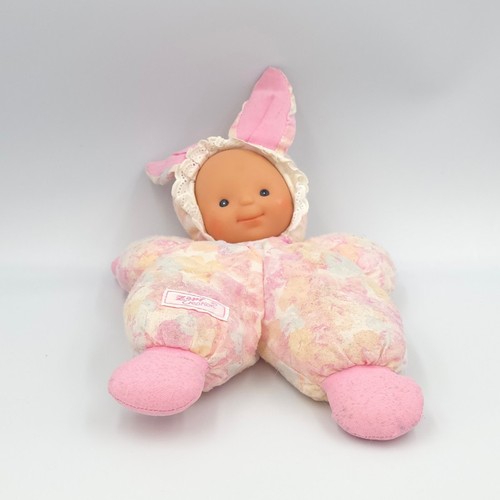 Poupée bébé rose fleurs