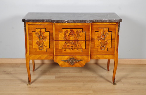 Commode maçonnique style
