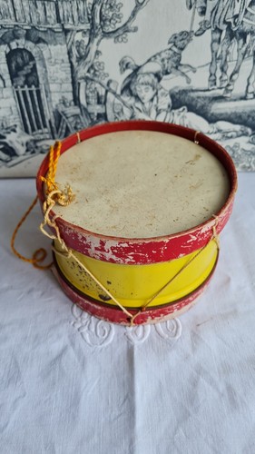 Ancien petit tambour - ancien,