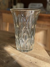 Vase tulipier verre moulé de