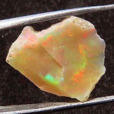 3,70 Cts Opale Éthiopienne Naturelle Brute Welo Feu Opale Brute 14x16x3 Mm YU53