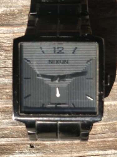 Nixon watch the district - nixon,
