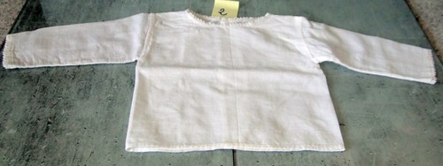 Ancienne brassière bébé