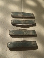 Lot 3 petits couteaux suisses