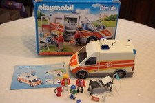 PLAYMOBIL 6685 AMBULANCE AVEC  GIROPHARE +NOTICE