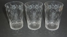 3 verres gobelet ancien en