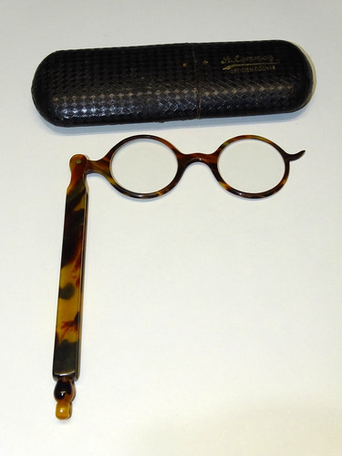Joli face main lunettes art - -joli,