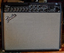 Fender Cyber Deluxe Ampli avec command a pied
