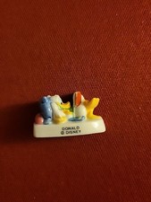 Fève Donald Qui Lit - Crèche