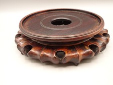 SOCLE ANCIEN EN BOIS SCULPTE.CHINE.XIX°.Pour vase,statue,porcelaine