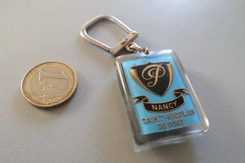 Old keychain bourbon mobile - old,