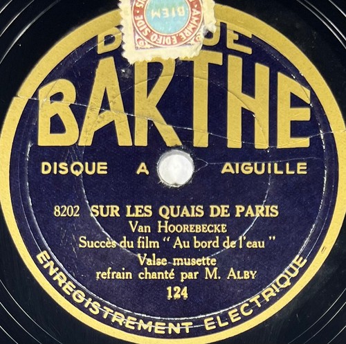 Maurice entre deux ponts - entre,
