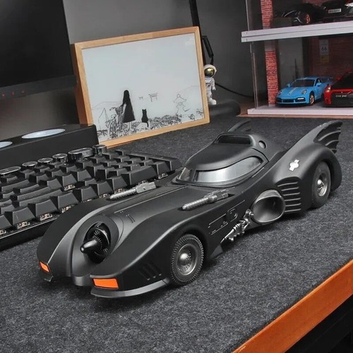 Voiture 1989 batmobile - 1/18,