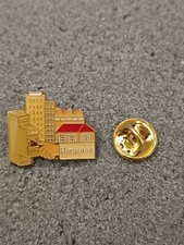 Pin's Pins Pin Enamel 38 Société Fabriquant Matériel Électrique  "LEGRAND" 