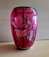 rare vase en  verre émaillé  de plusieurs scènes a cheval  signé  MARCEL  GOUPY