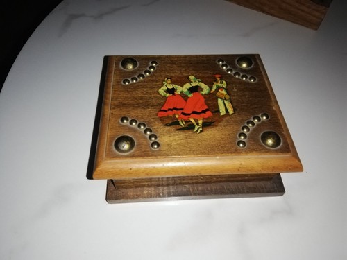Ancien petit coffret - en, bois