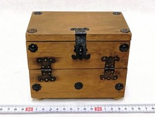 Ancien meuble miniature