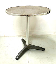 Table de terrasse ronde en